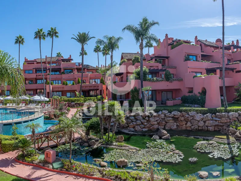 Duplex penthouse in Estepona Este - Málaga