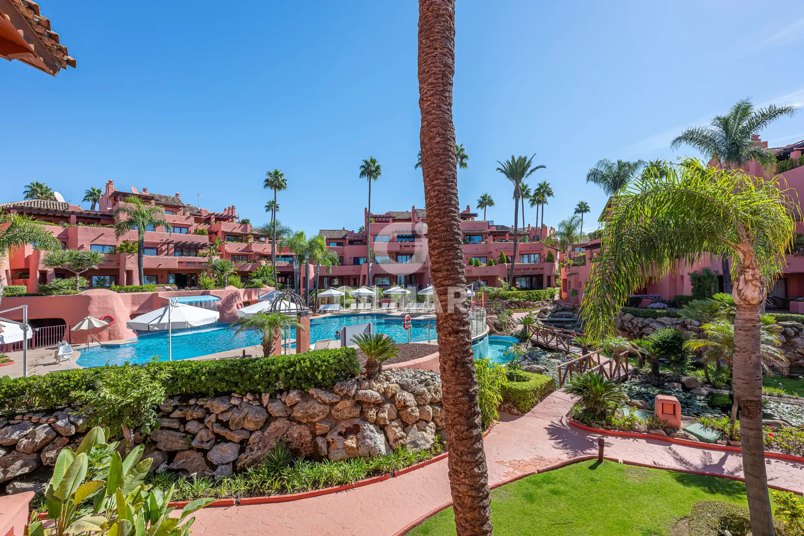 Duplex penthouse in Estepona Este - Málaga