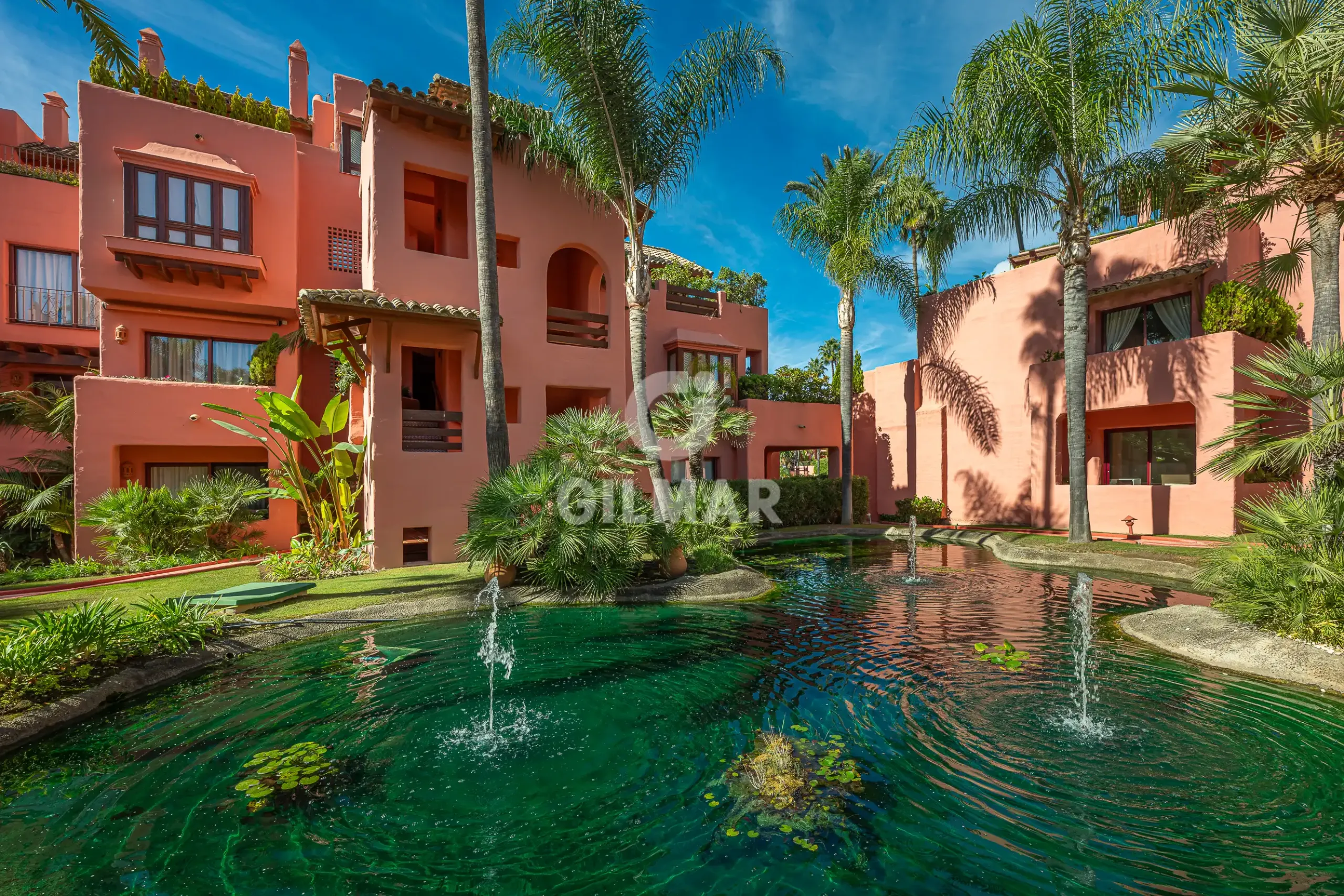 Apartment in Estepona Este - Málaga
