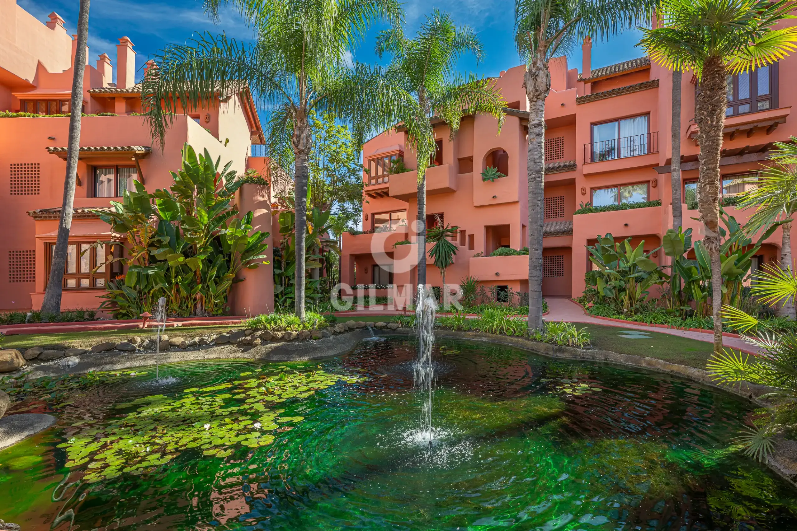 Apartment in Estepona Este - Málaga