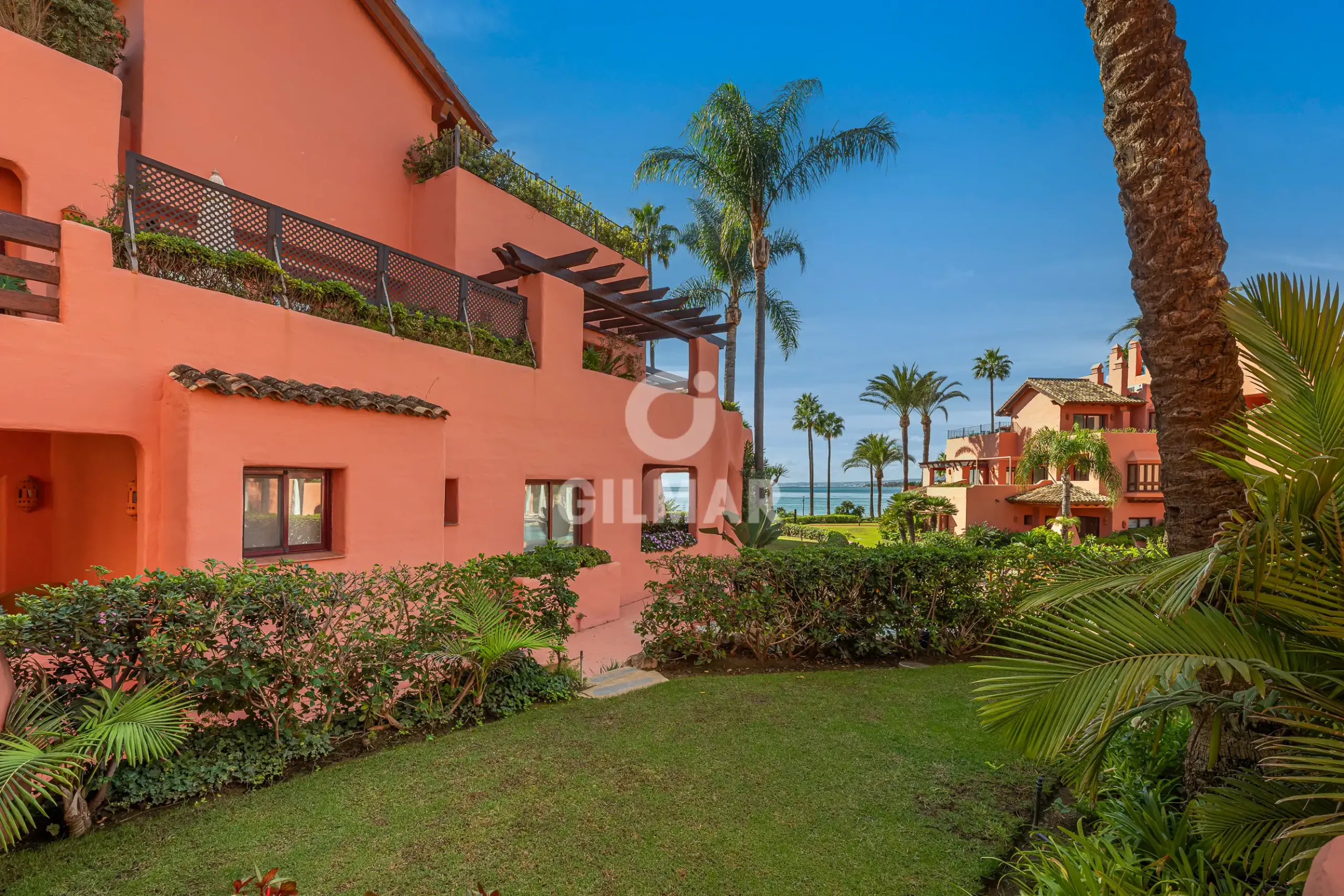 Apartment in Estepona Este - Málaga