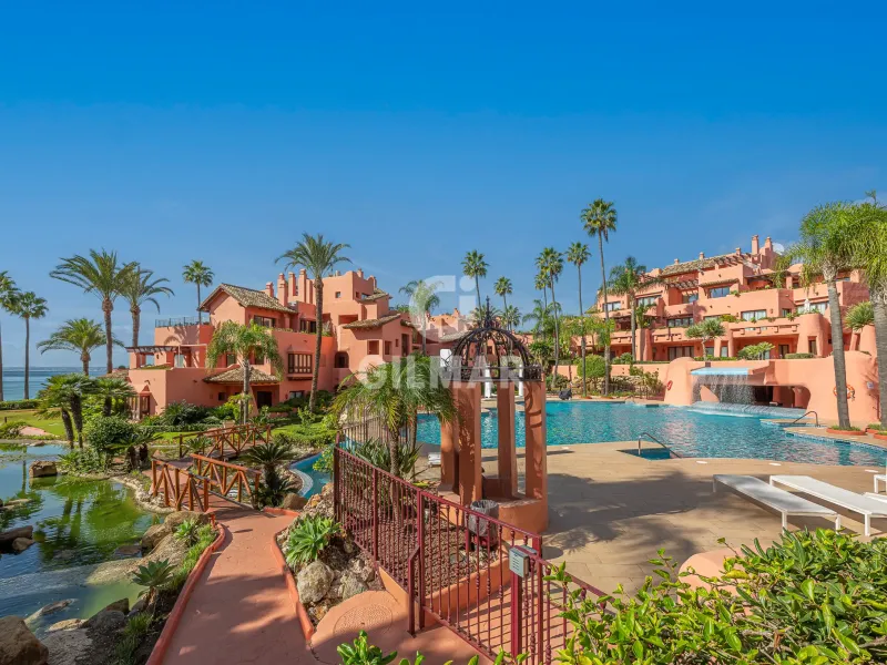 Apartment in Estepona Este - Málaga