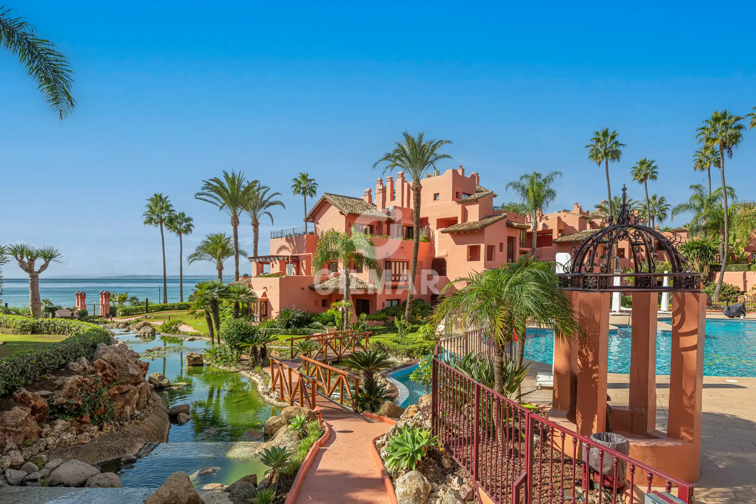 Apartment in Estepona Este - Málaga