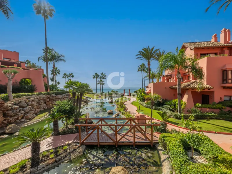Apartment in Estepona Este - Málaga