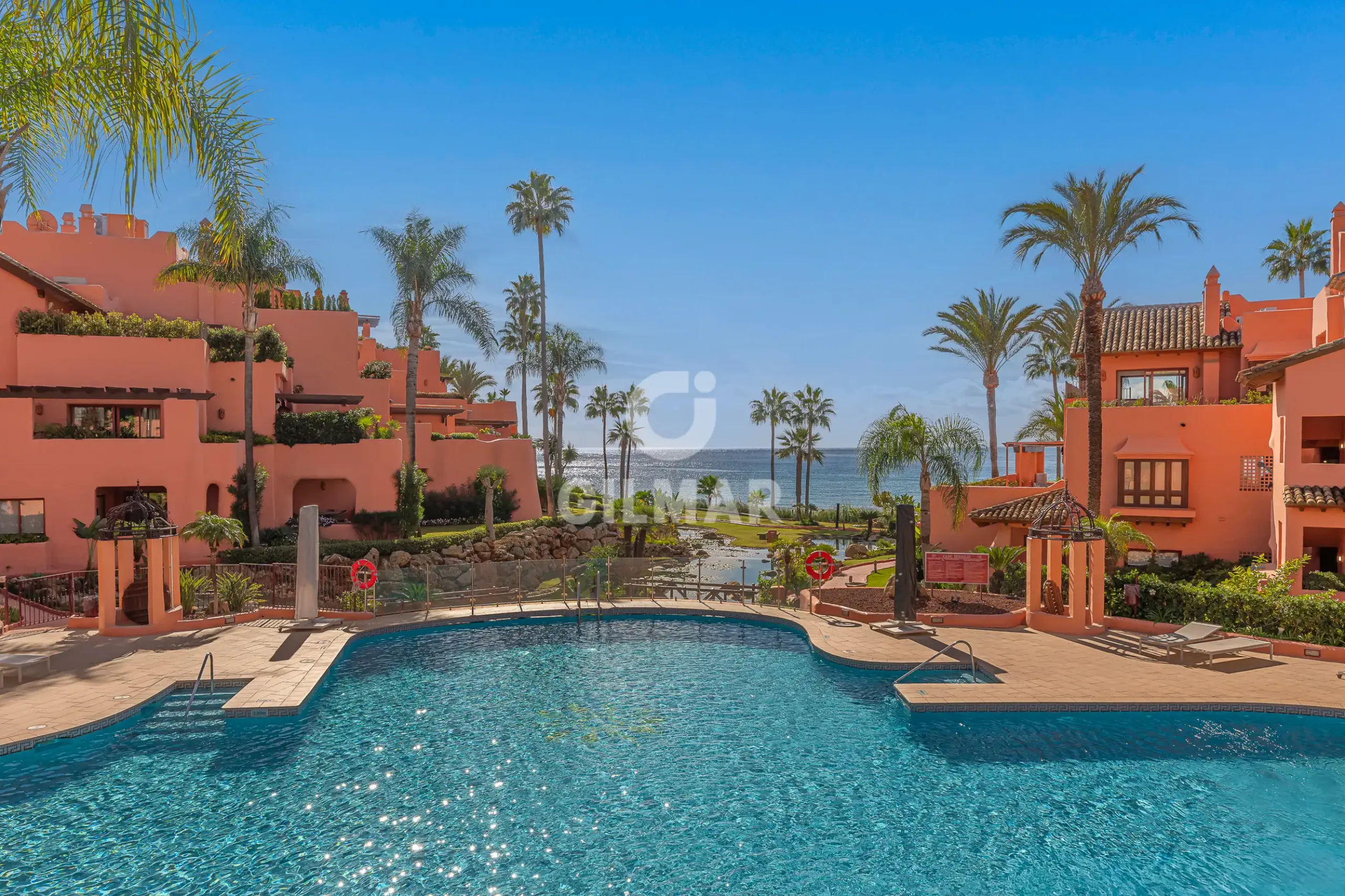 Apartment in Estepona Este - Málaga