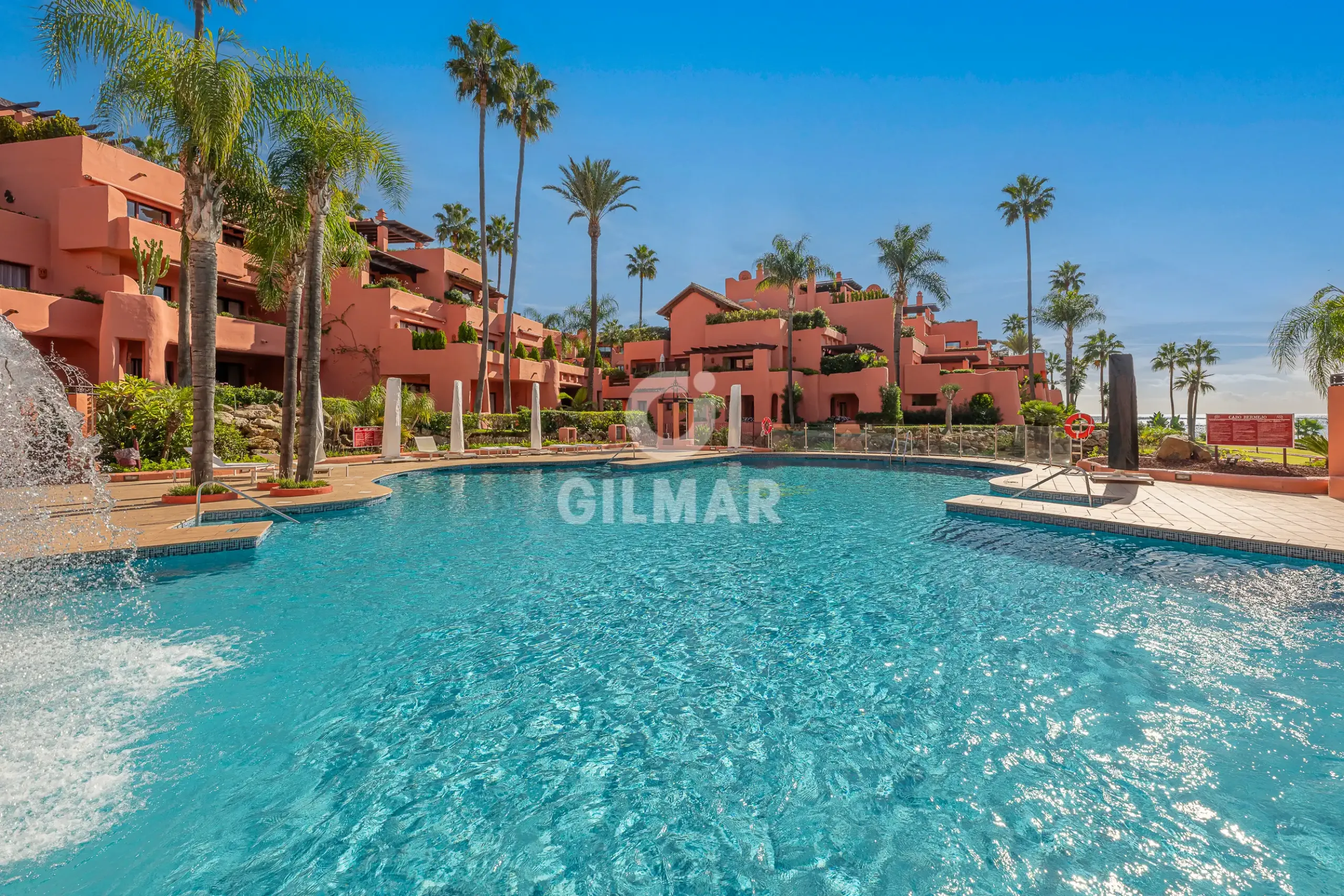 Apartment in Estepona Este - Málaga