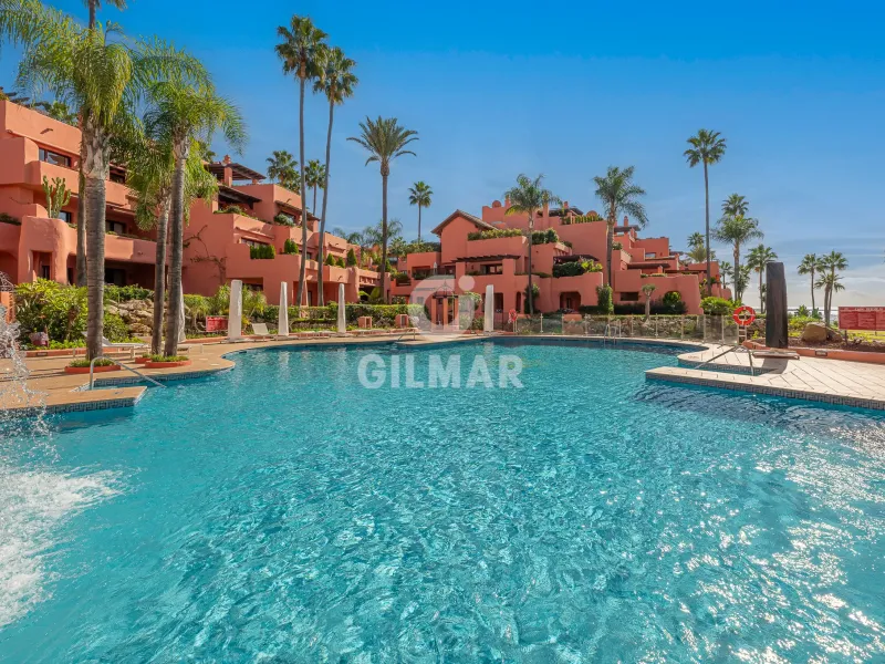 Apartment in Estepona Este - Málaga