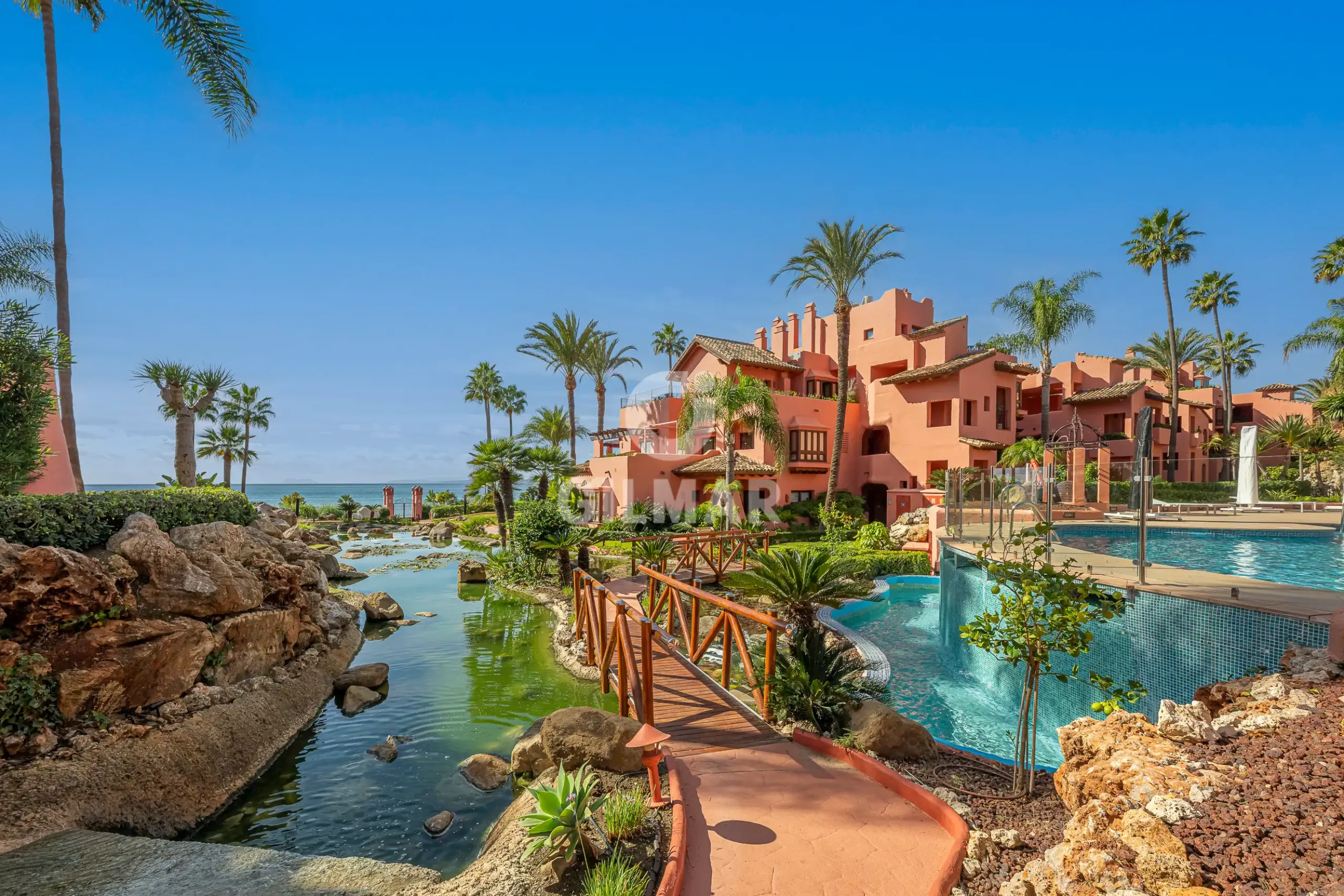 Apartment in Estepona Este - Málaga