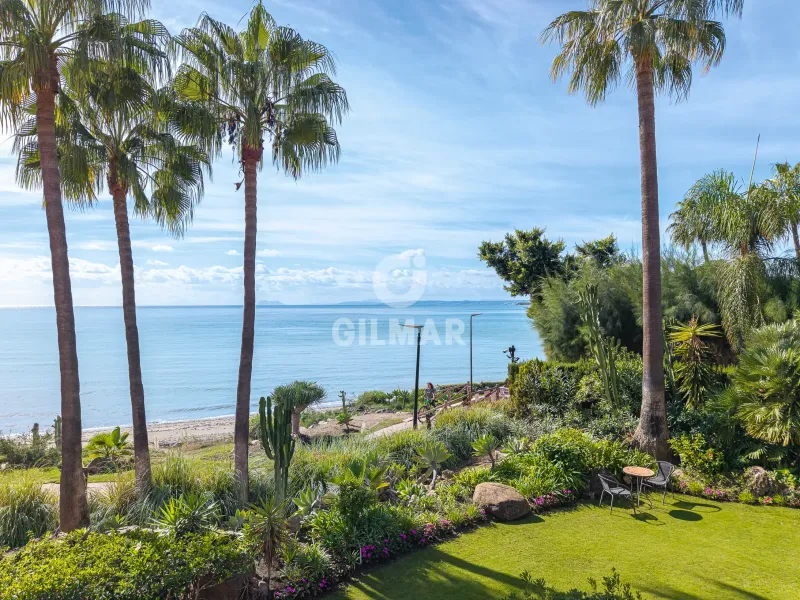 Apartment in Estepona Este - Málaga