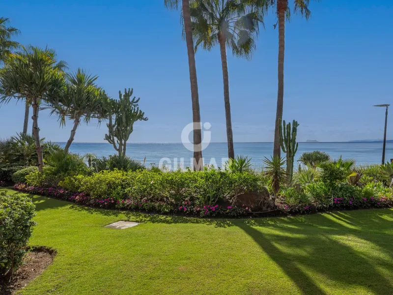 Apartment in Estepona Este - Málaga