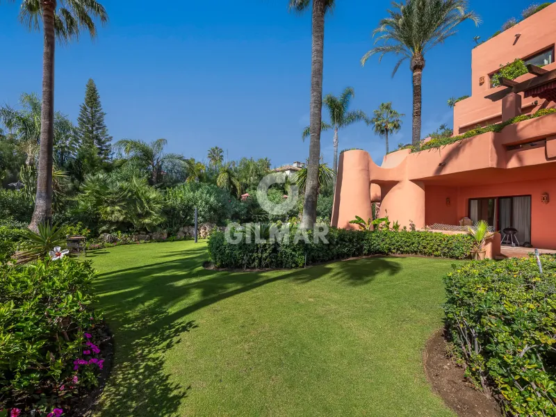 Apartamento en Estepona Este - Málaga