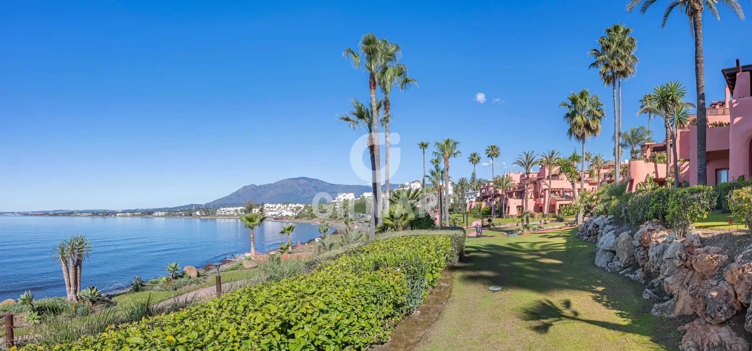 Apartamento en Estepona Este - Málaga