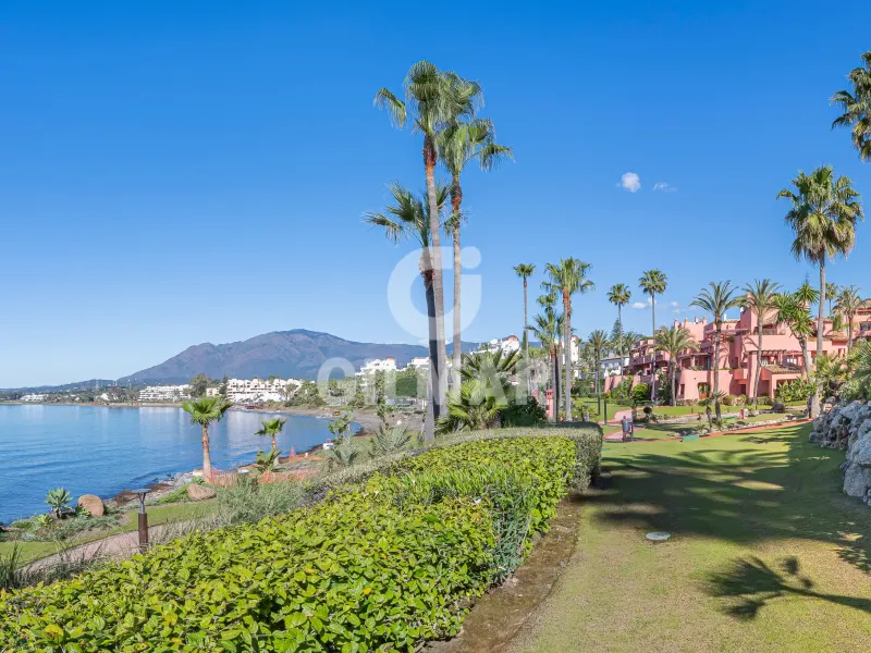 Apartamento en Estepona Este - Málaga