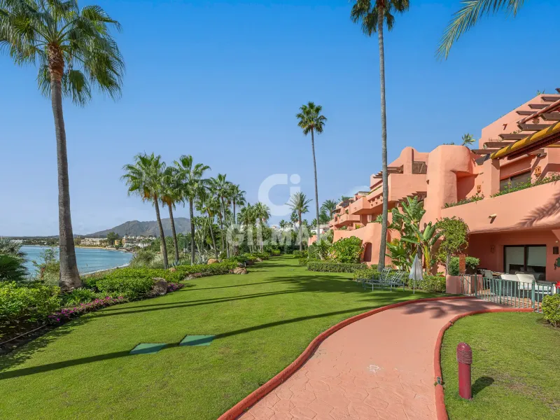 Apartamento en Estepona Este - Málaga