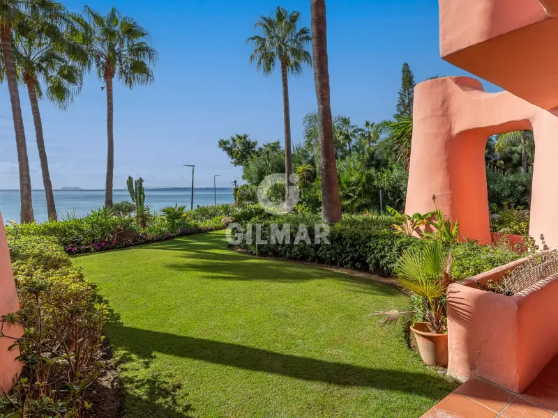 Apartamento en Estepona Este - Málaga