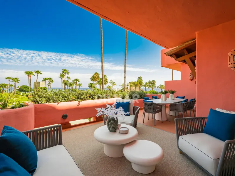 Apartment in Estepona Este - Málaga