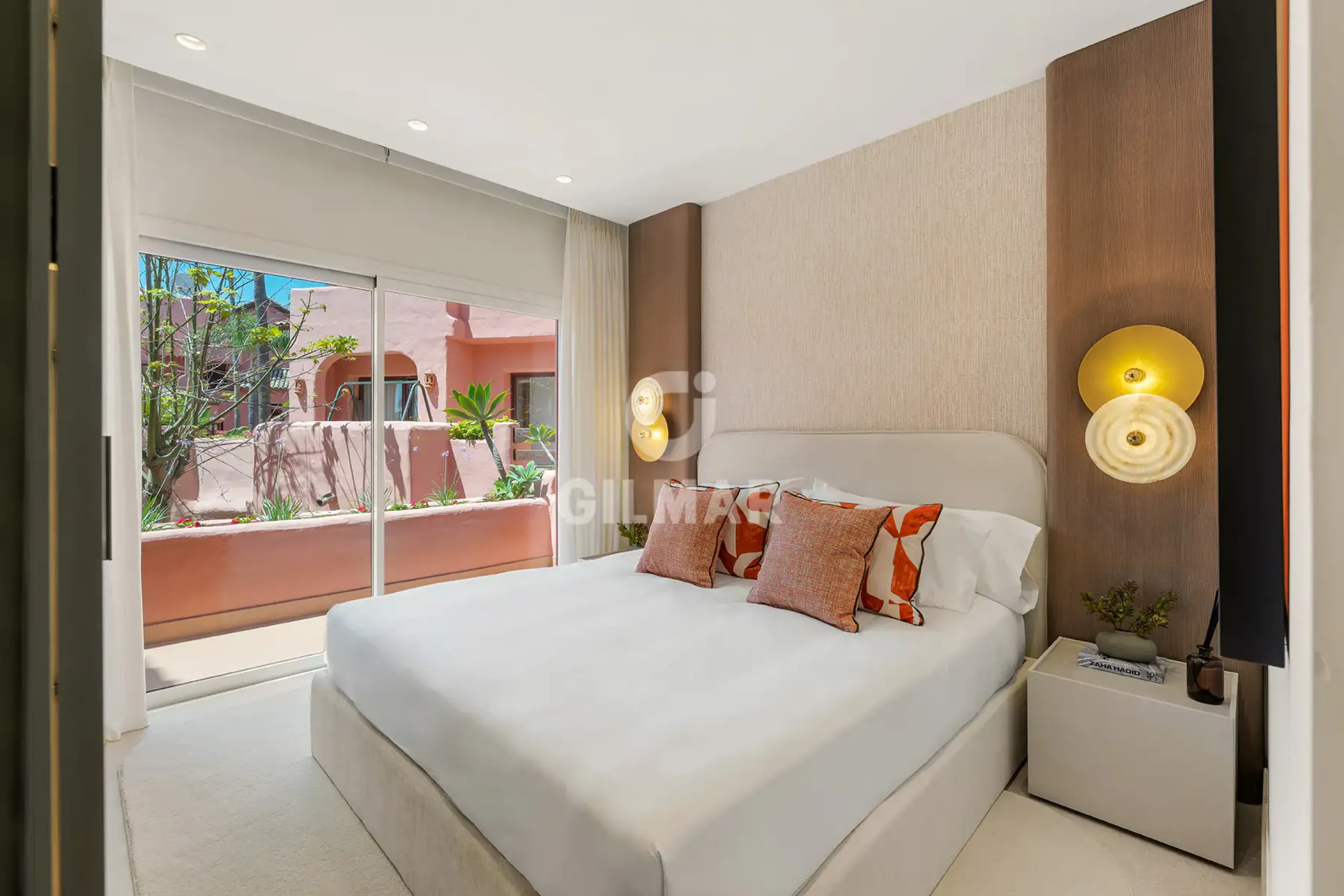Apartment in Estepona Este - Málaga
