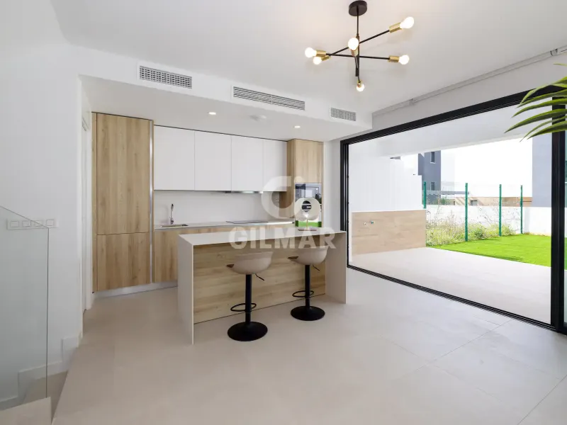 Semi-detached house in Estepona Este - Málaga