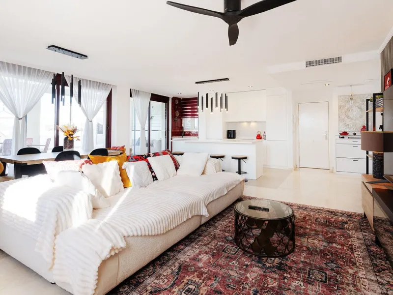 Appartment | Fully Renovated in 2025 | 3 Bedrooms • 3 Bathrooms • 150 m² Interior • 125 m² Exterior • Sunset Views