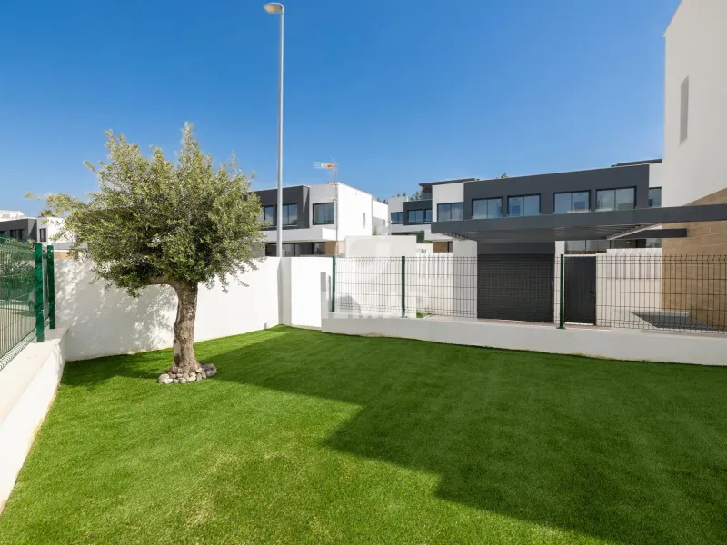 Semi-detached house in Estepona Este - Málaga