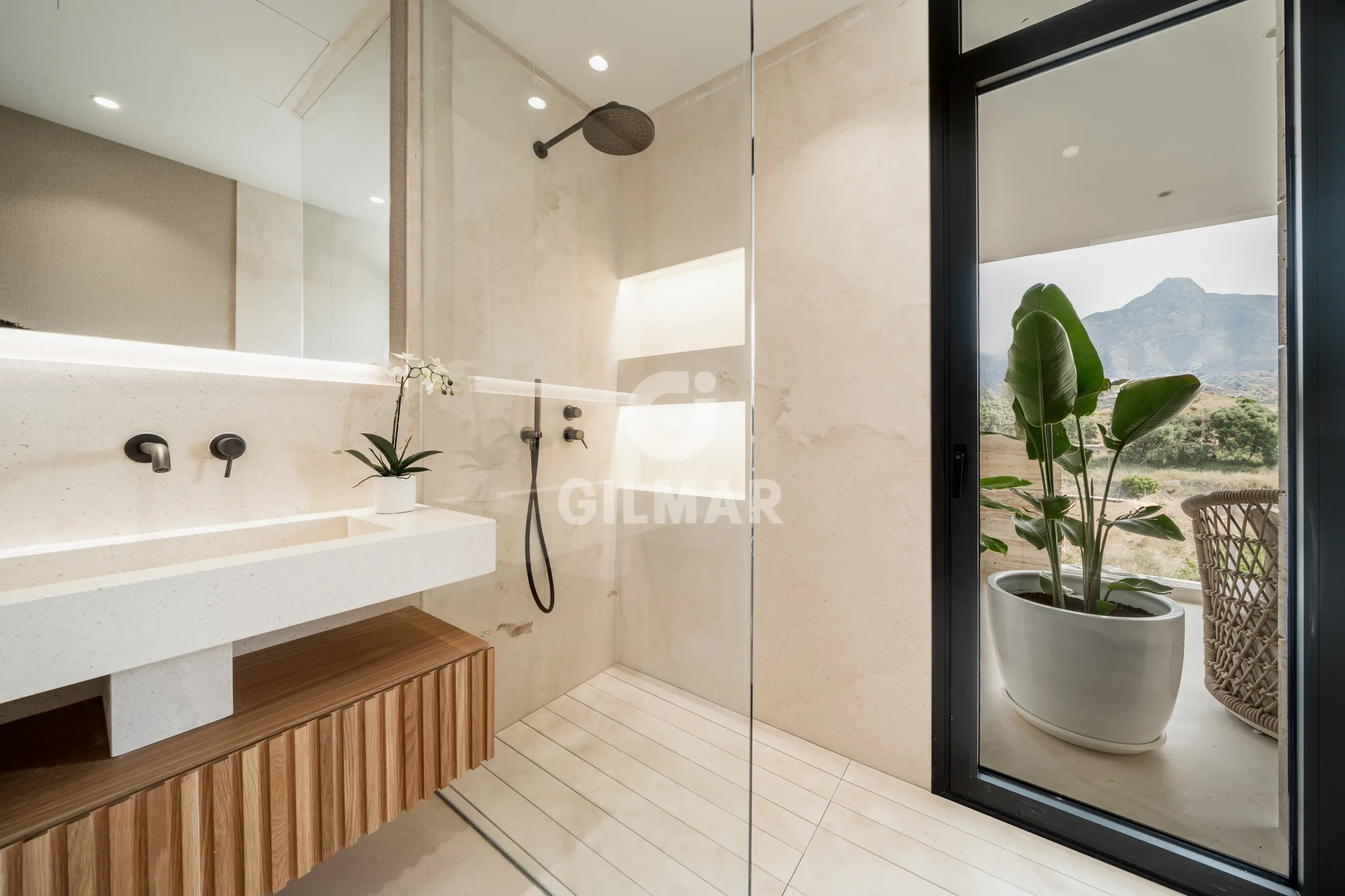Apartment in Nueva Andalucía - Málaga