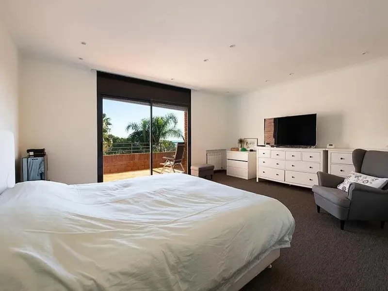 Contemporary Luxury Villa in Bellamar, Casteldefels, Barcelona