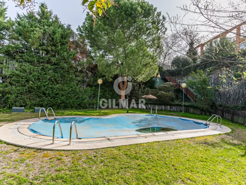 Chalet Pareado en Arroyo Fresno - Madrid