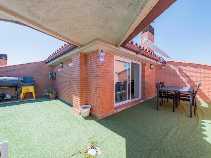  Elegant Duplex Penthouse with Terraces and Open Views in Blanes, Costa Brava