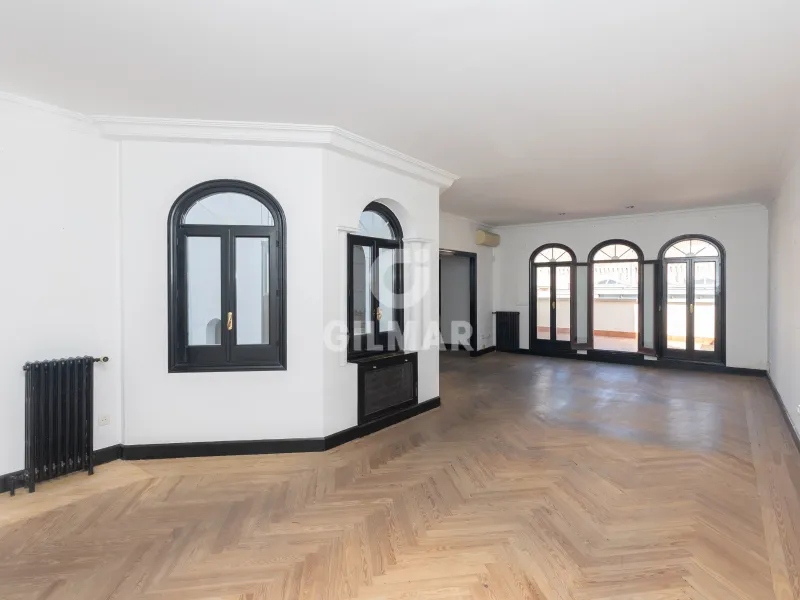 Penthouse in Jerónimos - Madrid