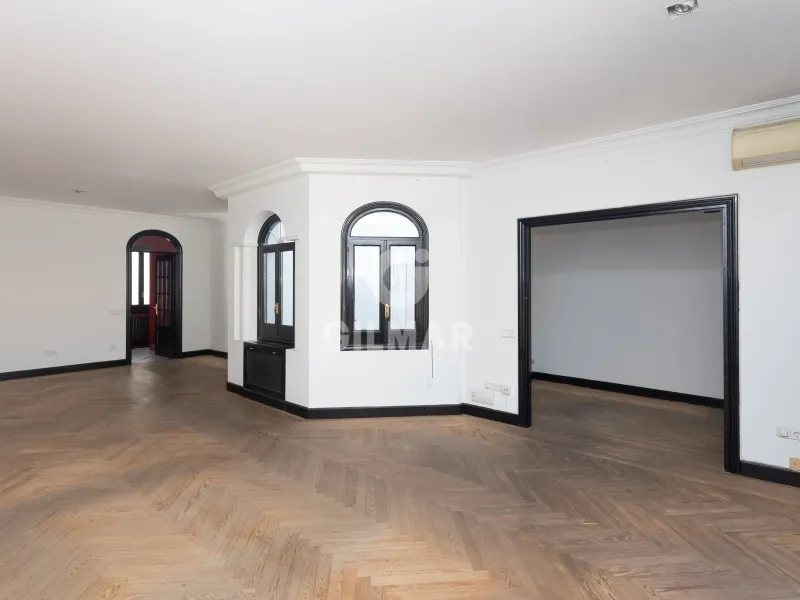 Penthouse in Jerónimos - Madrid