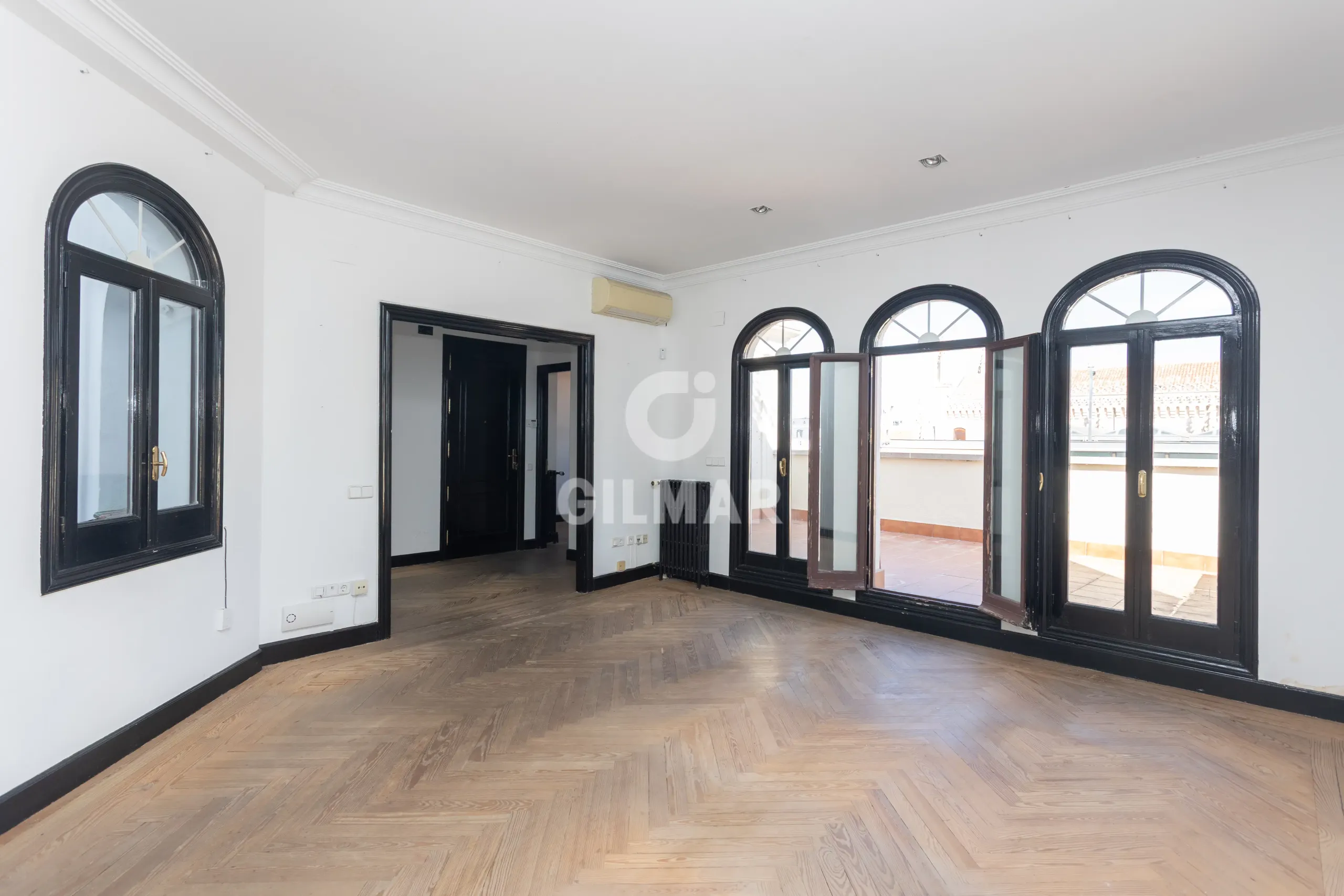 Penthouse in Jerónimos - Madrid