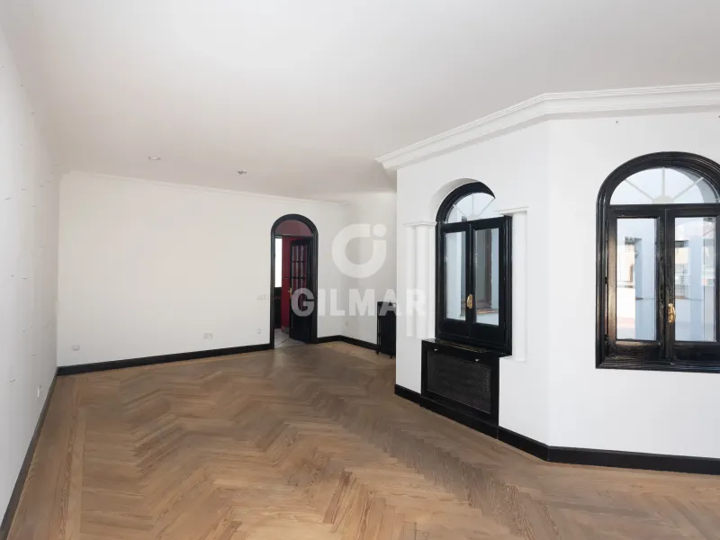 Penthouse in Jerónimos - Madrid