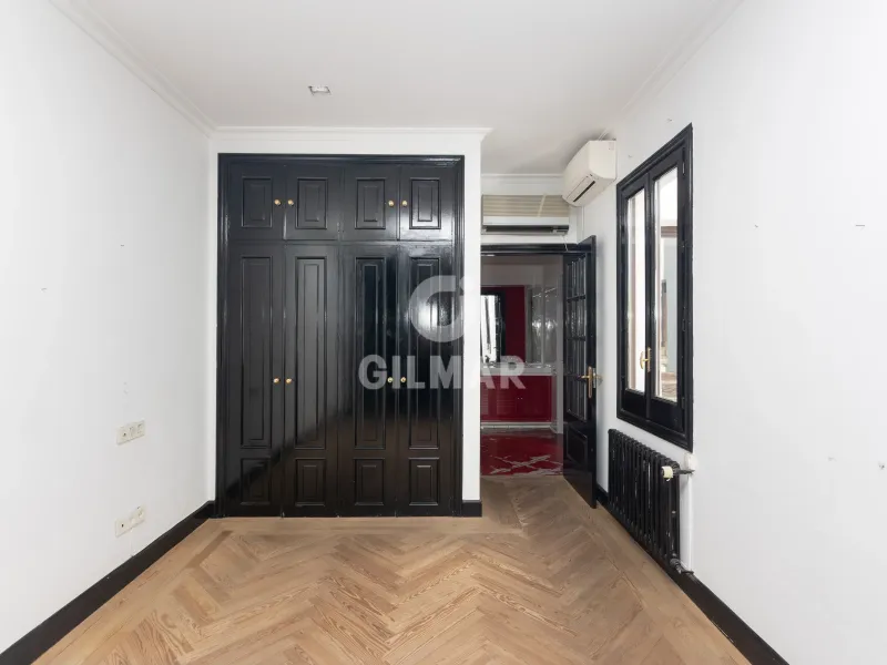 Penthouse in Jerónimos - Madrid