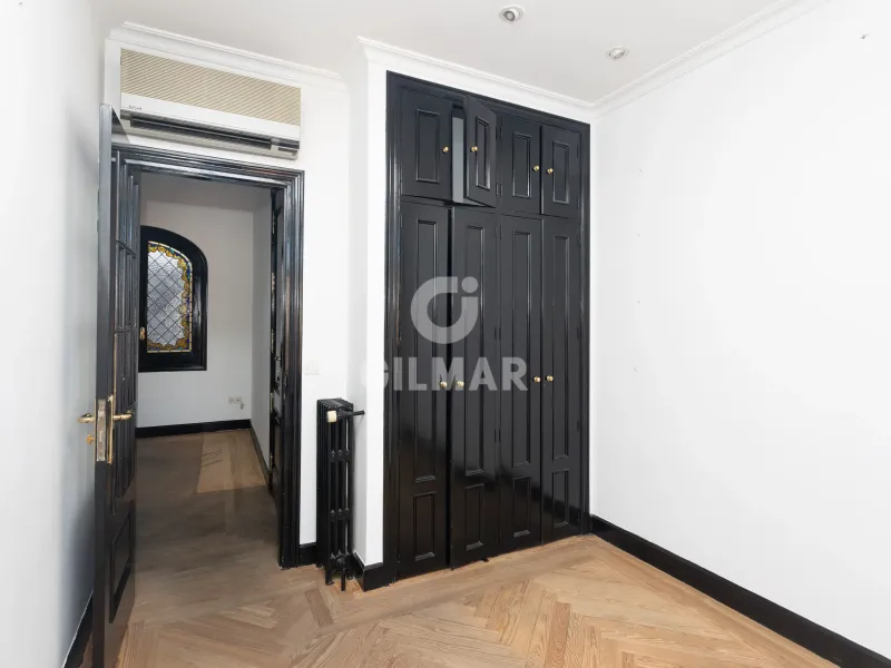 Penthouse in Jerónimos - Madrid