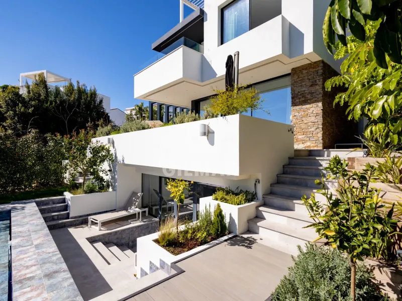 Villa in Estepona - Málaga