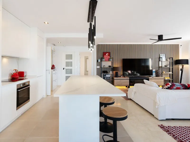 Appartment | Fully Renovated in 2025 | 3 Bedrooms • 3 Bathrooms • 150 m² Interior • 125 m² Exterior • Sunset Views