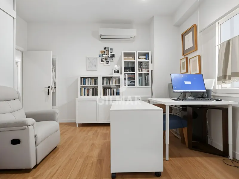 Apartment in Los Remedios - Sevilla