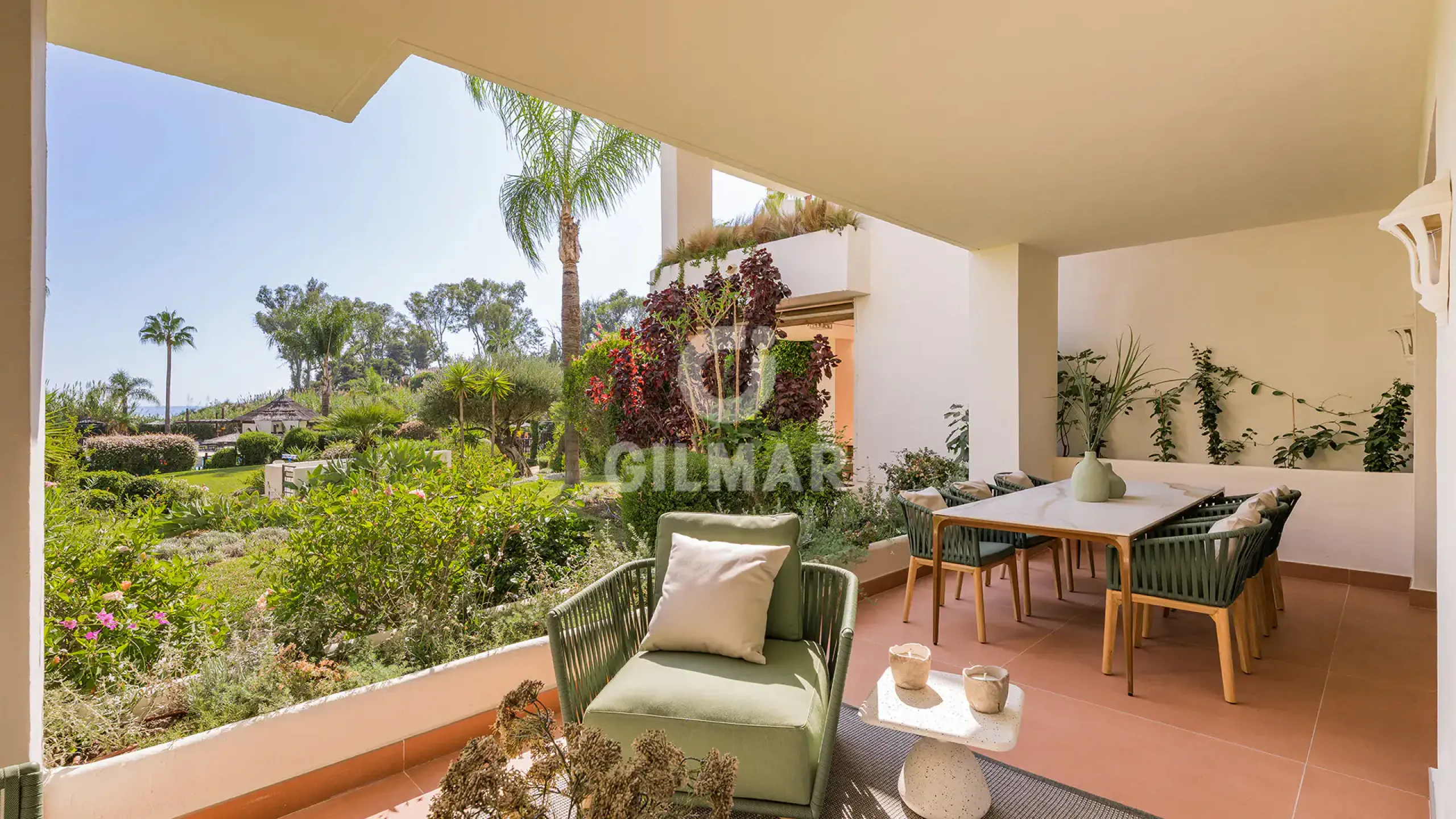 Apartment in Estepona Este - Málaga