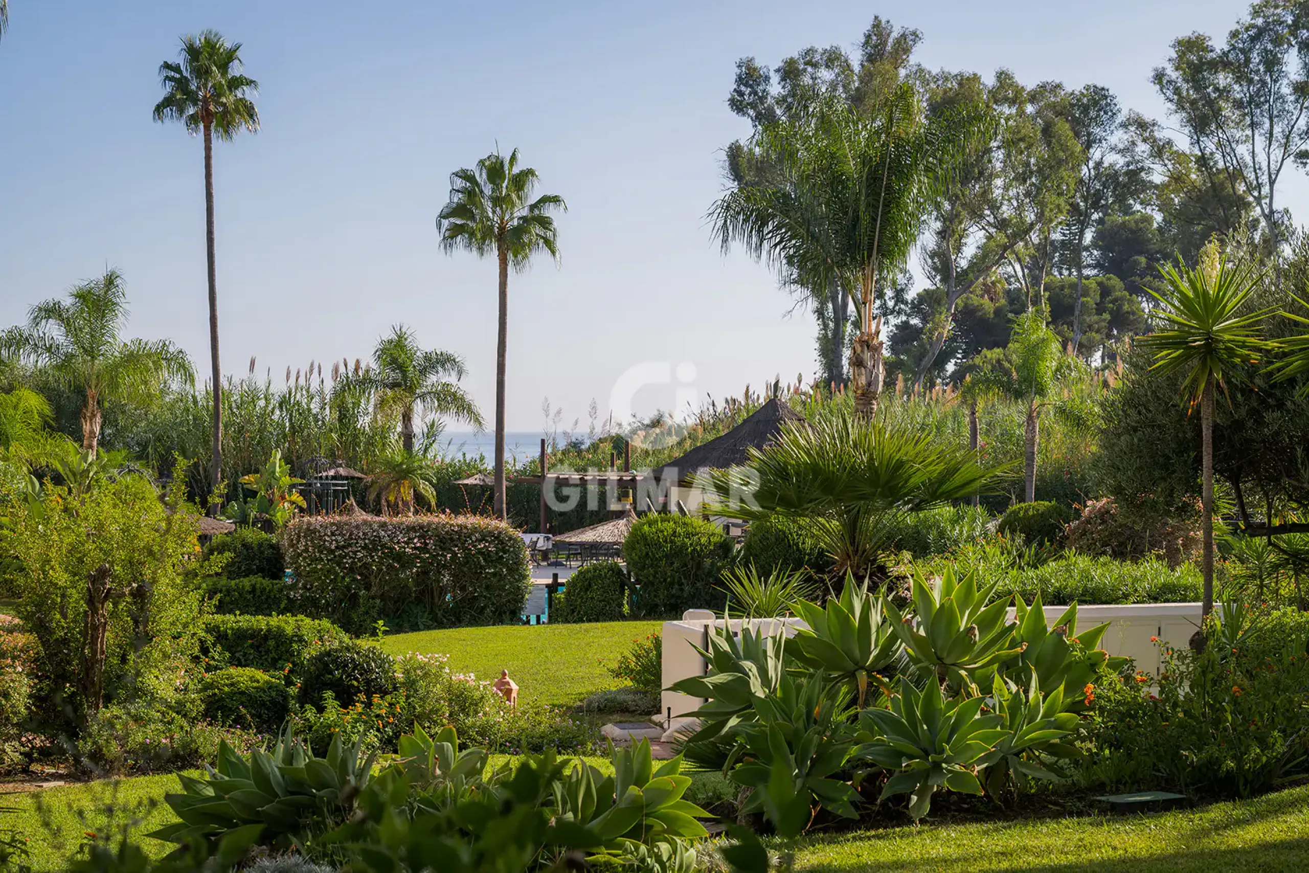 Apartment in Estepona Este - Málaga