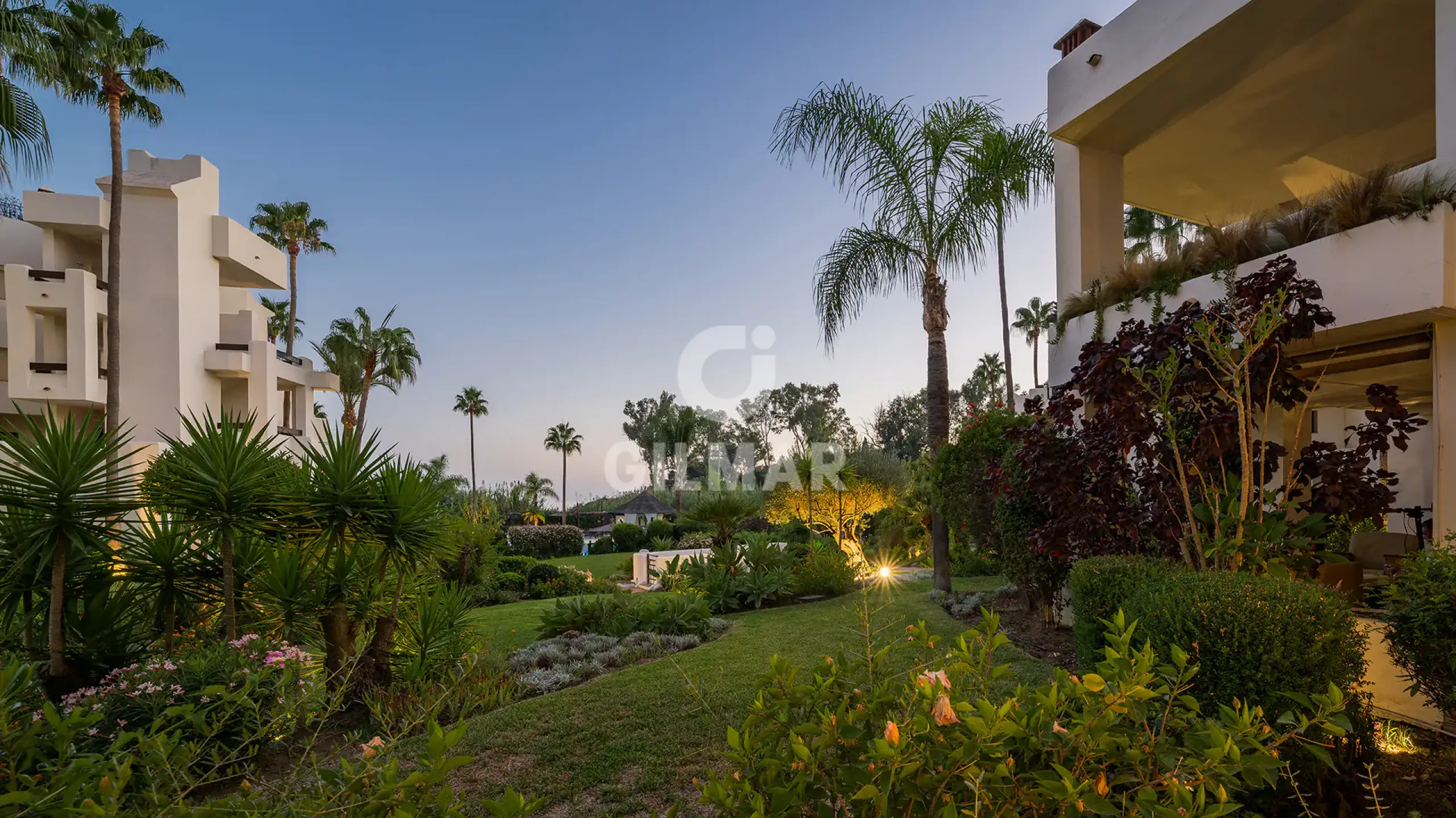 Apartment in Estepona Este - Málaga