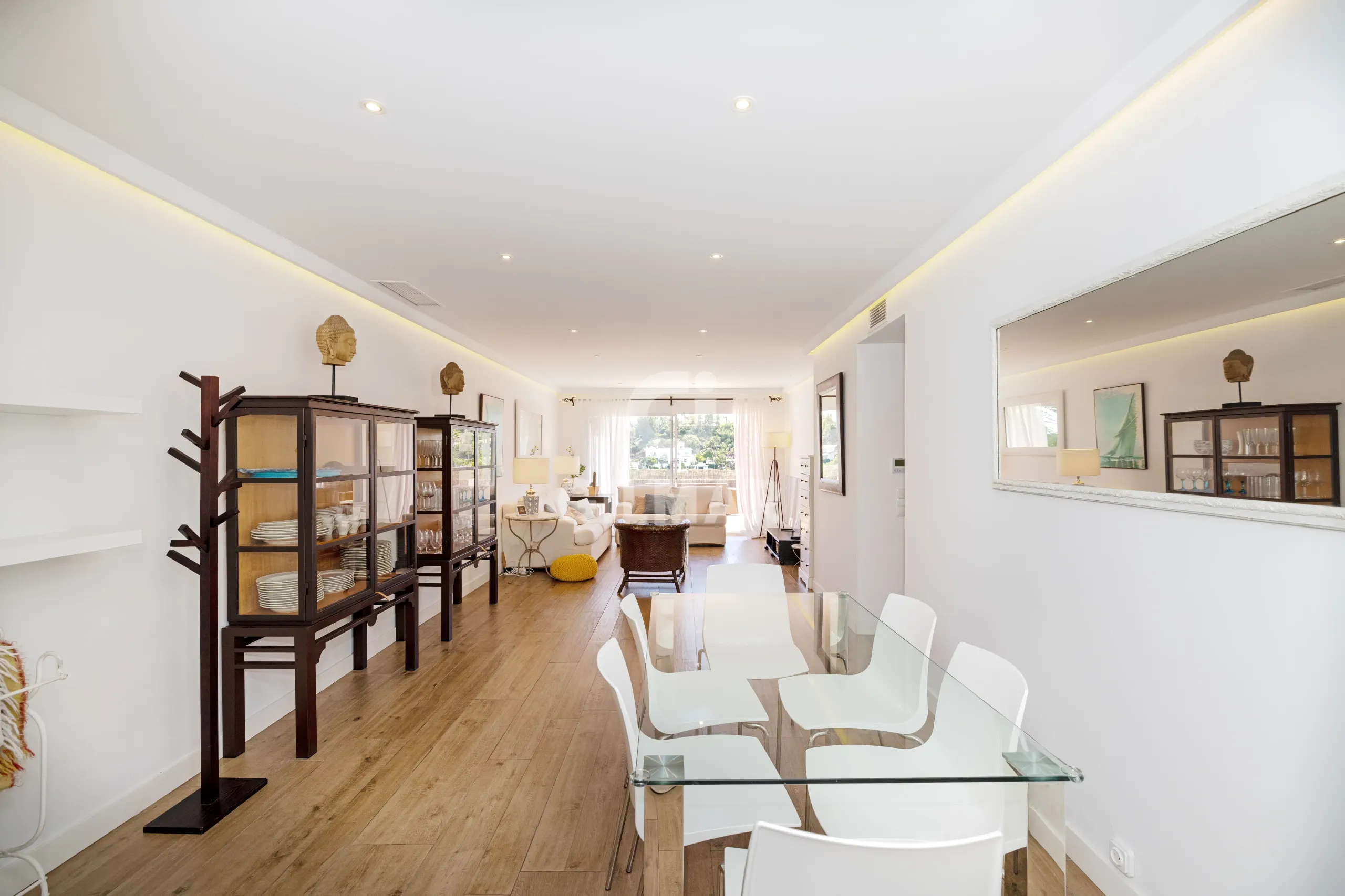 Apartment in Benahavís - Málaga