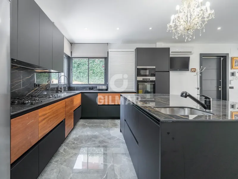 Semi-detached house in Pozuelo de Alarcón - Madrid