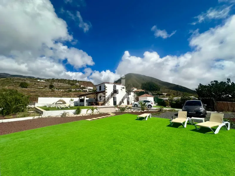 Villa in Guia de Isora - Santa Cruz de Tenerife