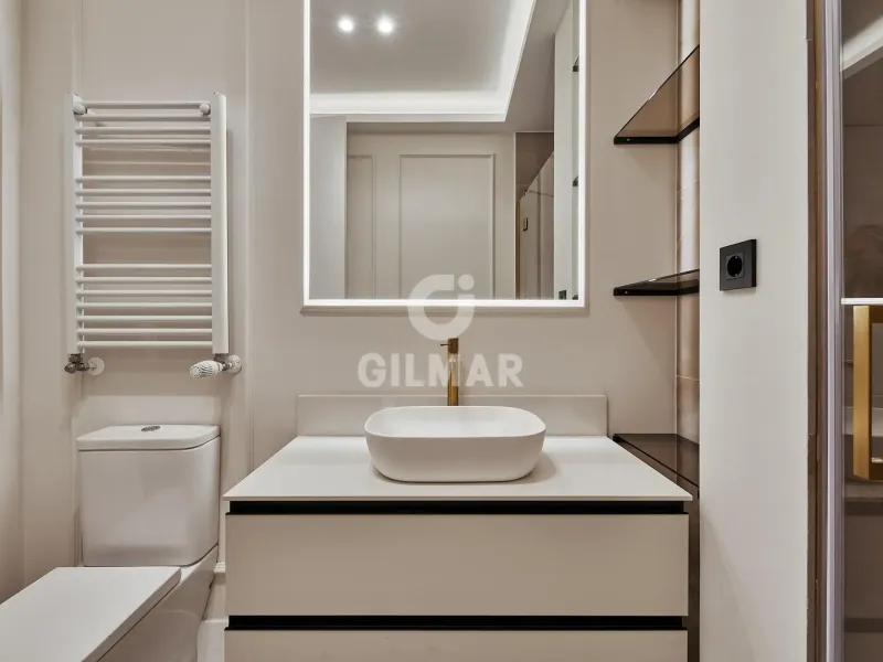 Piso en Ibiza - Madrid