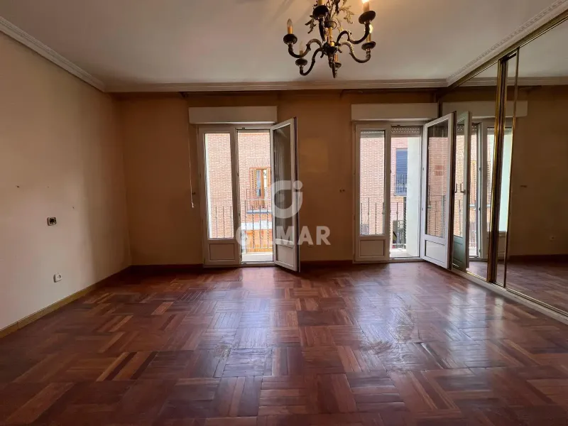 Chalet Adosado en Fuencarral (Valverde) - Madrid
