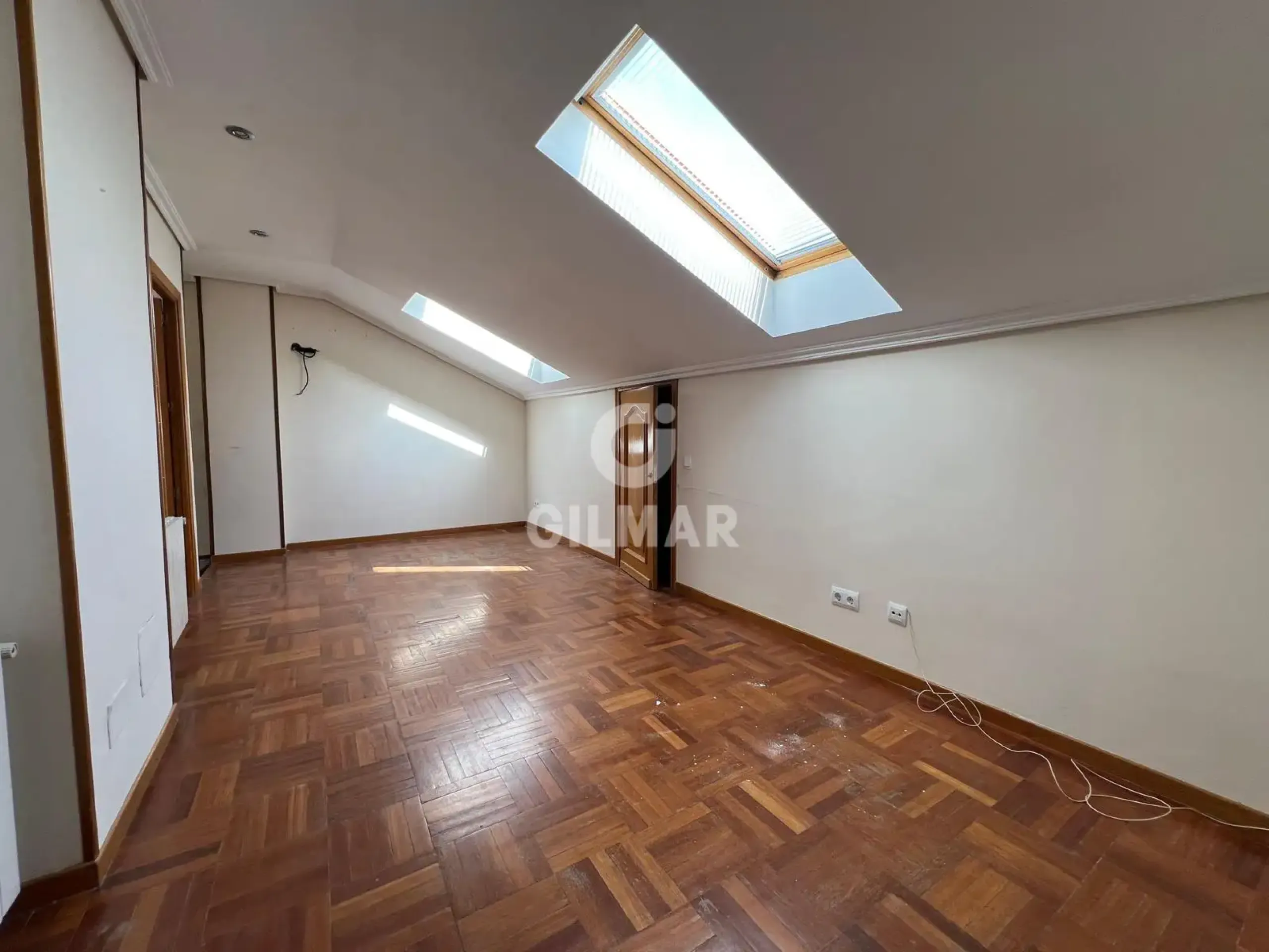 Chalet Adosado en Fuencarral (Valverde) - Madrid