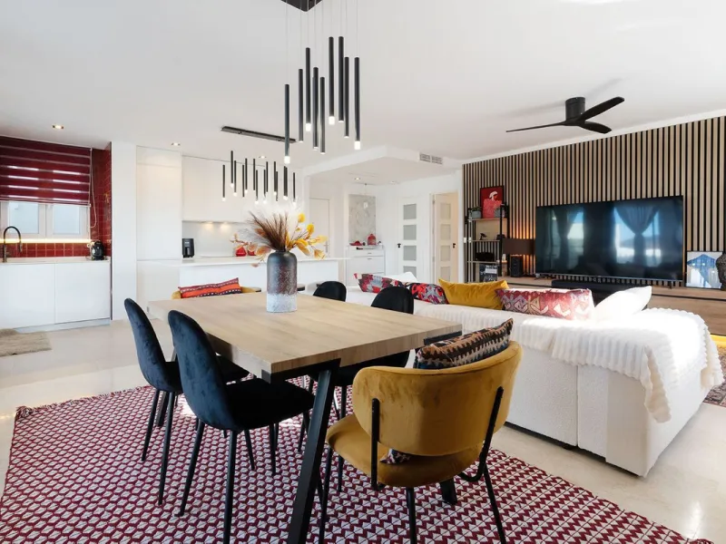 Appartment | Fully Renovated in 2025 | 3 Bedrooms • 3 Bathrooms • 150 m² Interior • 125 m² Exterior • Sunset Views