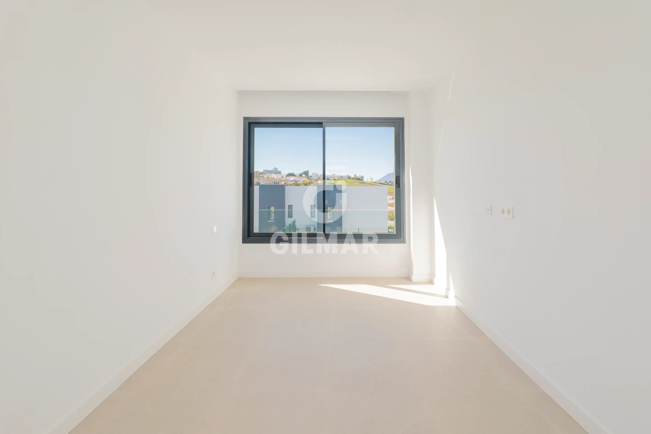 Semi-detached house in Estepona Este - Málaga