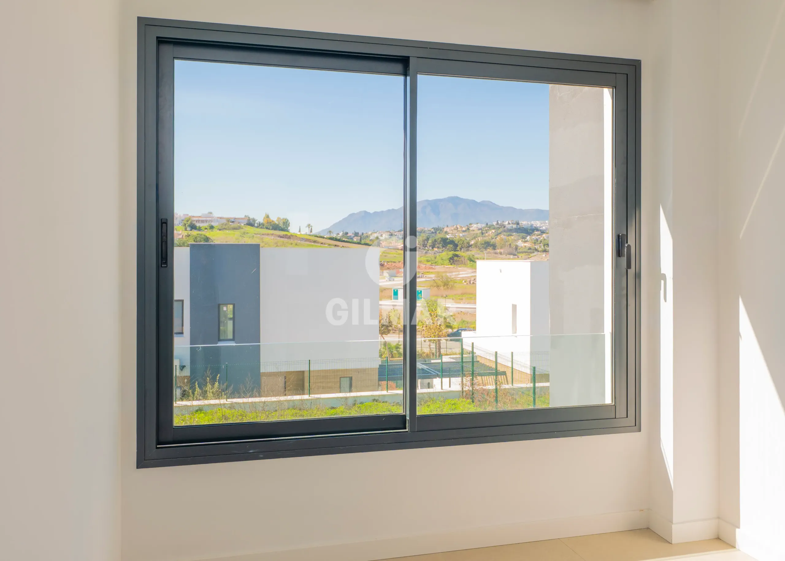 Semi-detached house in Estepona Este - Málaga