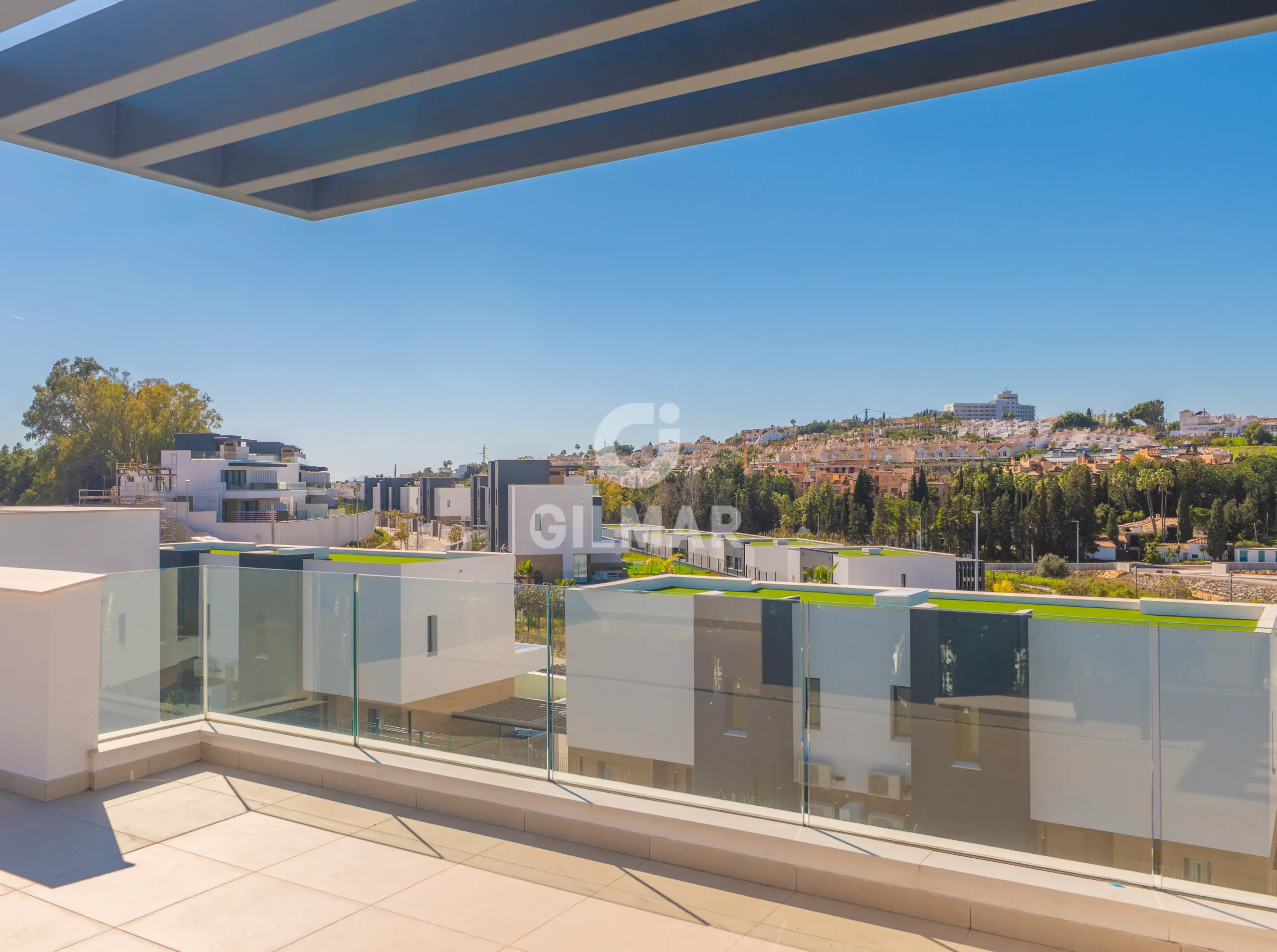 Semi-detached house in Estepona Este - Málaga